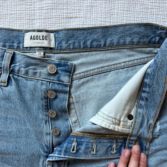 Agolde Parker Long Shorts in Allure - Picture 5 of 5